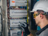 Elektriker für Montage und Instandhaltung rechtzeitig einplanen